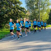 Loopkleding en sportkleding ontwerpen en bedrukken team Rik zorgt