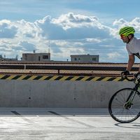 Fietsen tegen de wind in