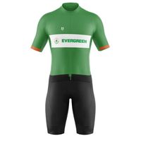 Design body triathlon personalizzato con fascia verde e bianca per Evergreen
