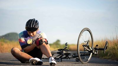 Wat te doen bij een valpartij met de fiets?