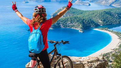 indoor vs outdoor cycling gear