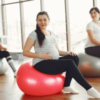 maternity sportswear