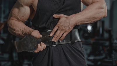 weightlifting belt pros and cons