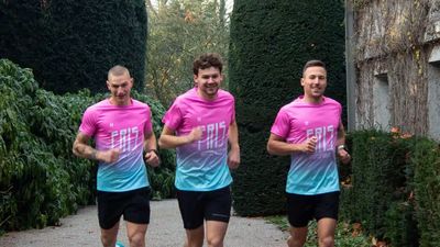 Sportshirt ontwerpen en bedrukken voor team Fris