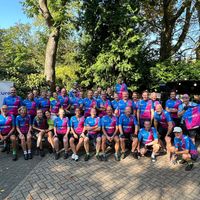 Diseño de maillot de ciclismo - diseño personalizado con el logotipo del equipo de médicos