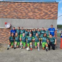 Le nostre squadre indossano le maglie da calcio TD durante le sessioni più intense. Tessuti traspiranti e vestibilità eccellente. Riordiniamo regolarmente e le consigliamo vivamente.